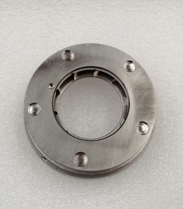 29-1-244-1.jpg GEOMETRIA VARIABLE NISSAN URBAN BV40