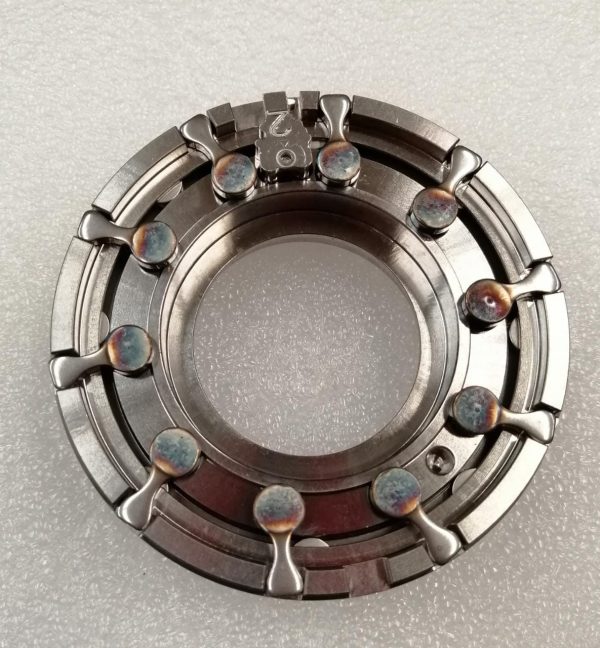 29-1-244-2.jpg GEOMETRIA VARIABLE NISSAN URBAN BV40