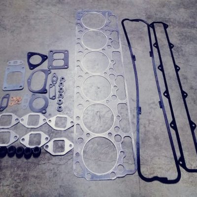 8-3-24-1.jpg EMPAQUETADURA SUPERIOR DT466 EQ 1808973